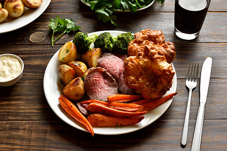 Should-Yorkshire-puddings-be-only-eaten-with-beef